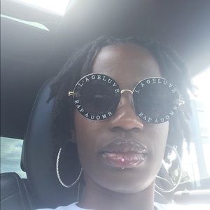 Meet your Posher, Nina